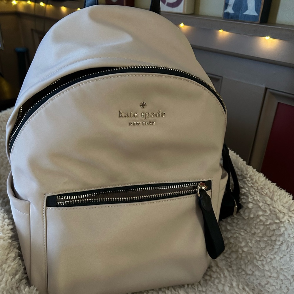 Kate Spade MEDIUM CHELSEA BACKPACK - New Women | Color:
Beige | Size: m